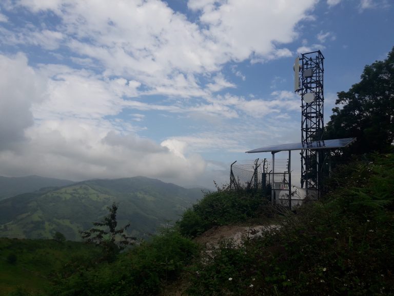 sistema híbrido distribuido